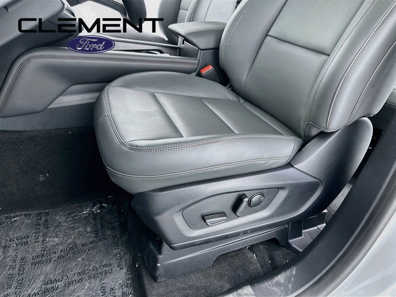New 2026 Ford Explorer Active w/ Active Comfort Package AWD/4WD image 25