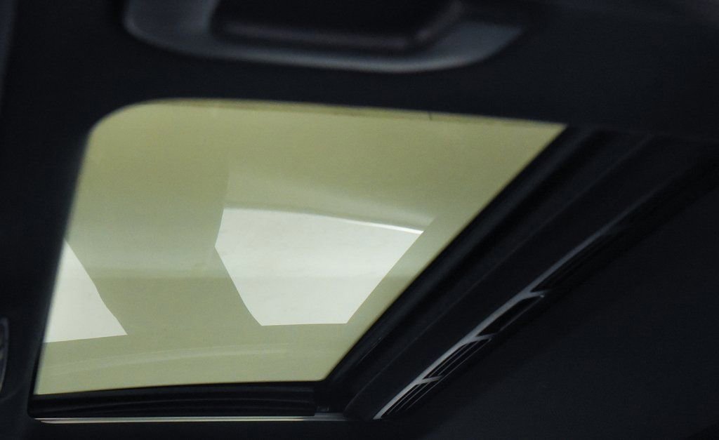 Used 2018 Mercedes-Benz C 300 4MATIC Sedan image 26