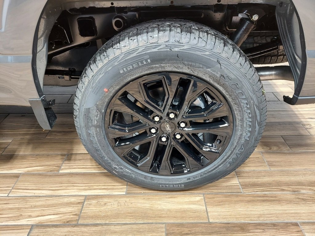 New 2025 Ford F150 XLT image 10