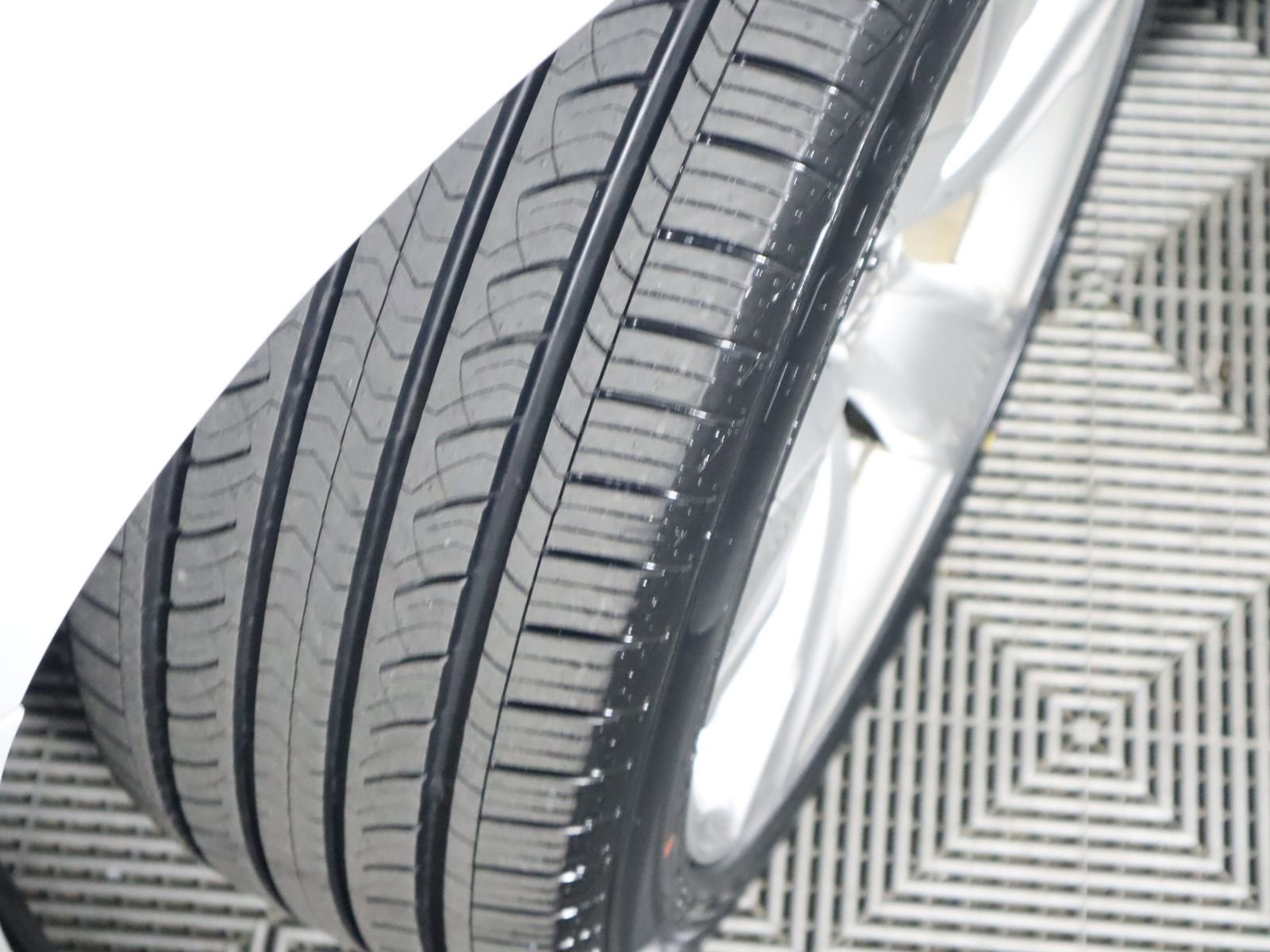 Used 2014 Audi A4 Premium w/ Lighting Package AWD/4WD image 19