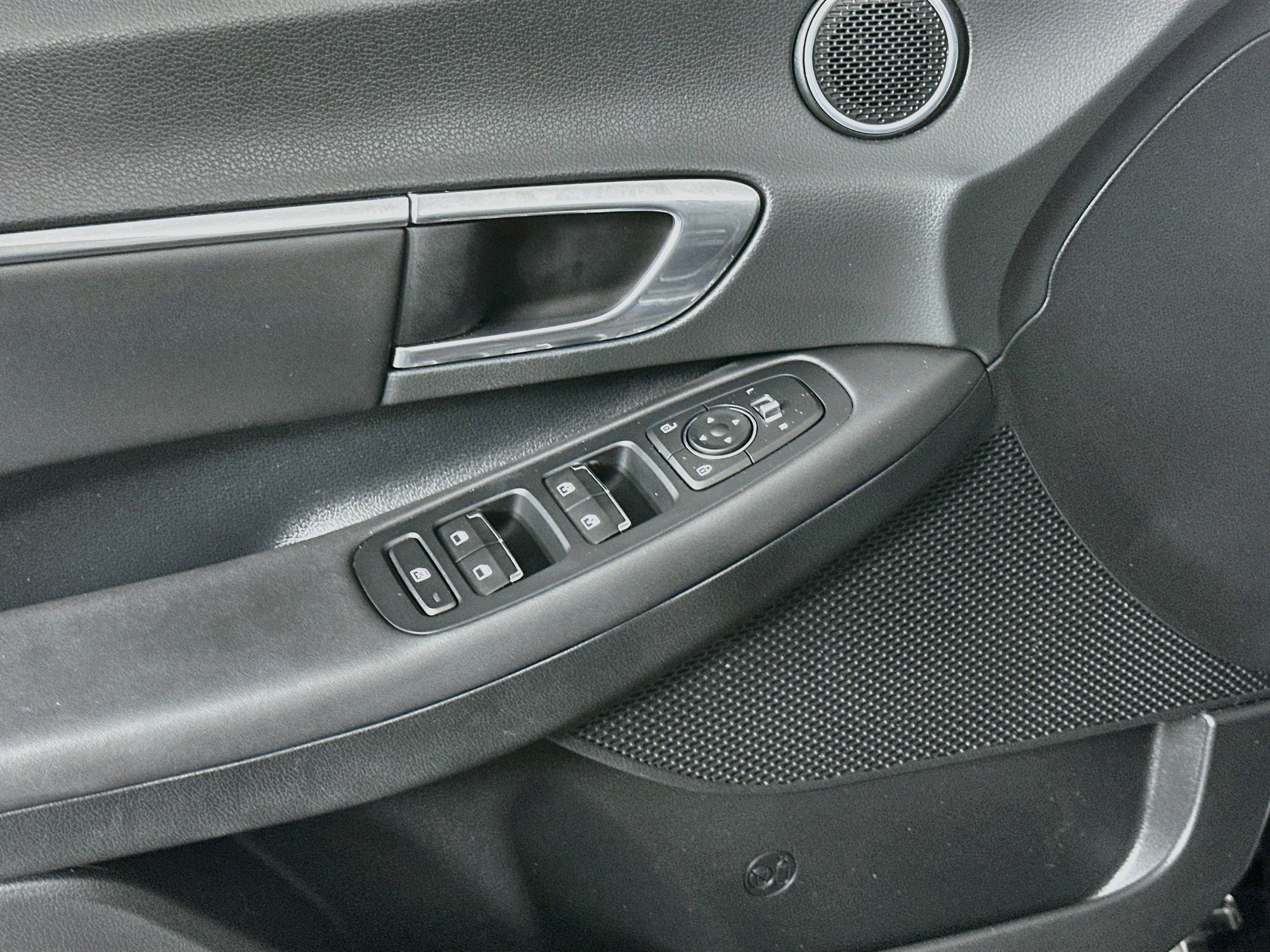 Used 2023 Hyundai Sonata SEL w/ Cargo Package FWD image 15