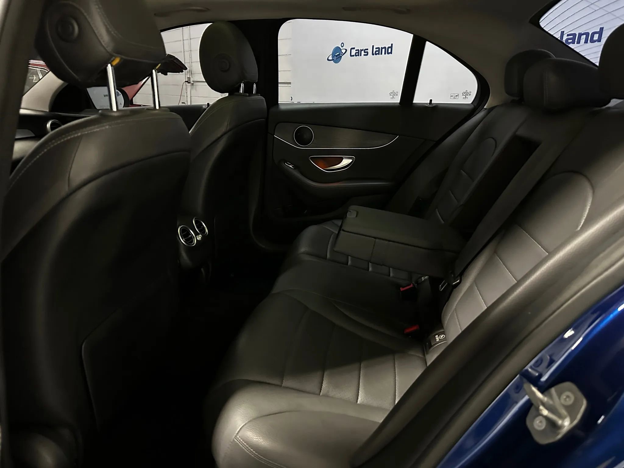 Used 2019 Mercedes-Benz C 300 Sedan w/ Parking Assistance Package image 15