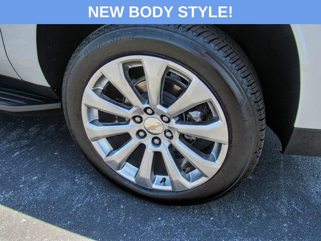 New 2025 Chevrolet Suburban Premier image 7