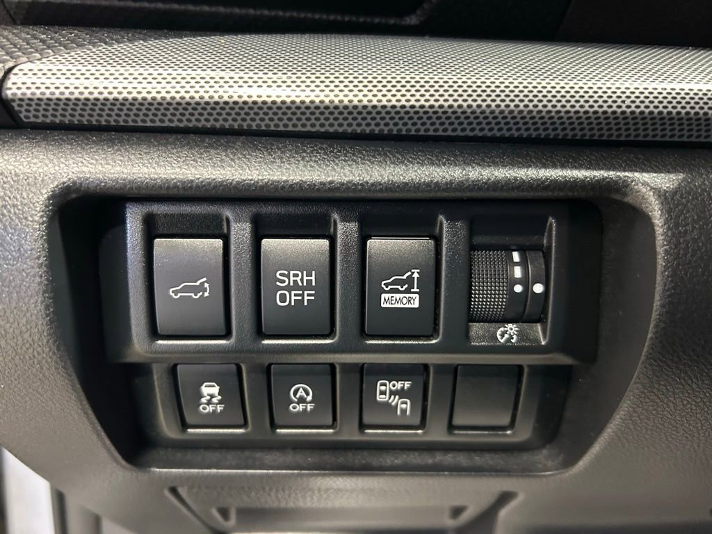 Used 2019 Subaru Forester Limited AWD/4WD image 13
