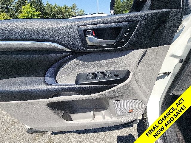 Used 2019 Toyota Highlander Limited AWD/4WD image 22
