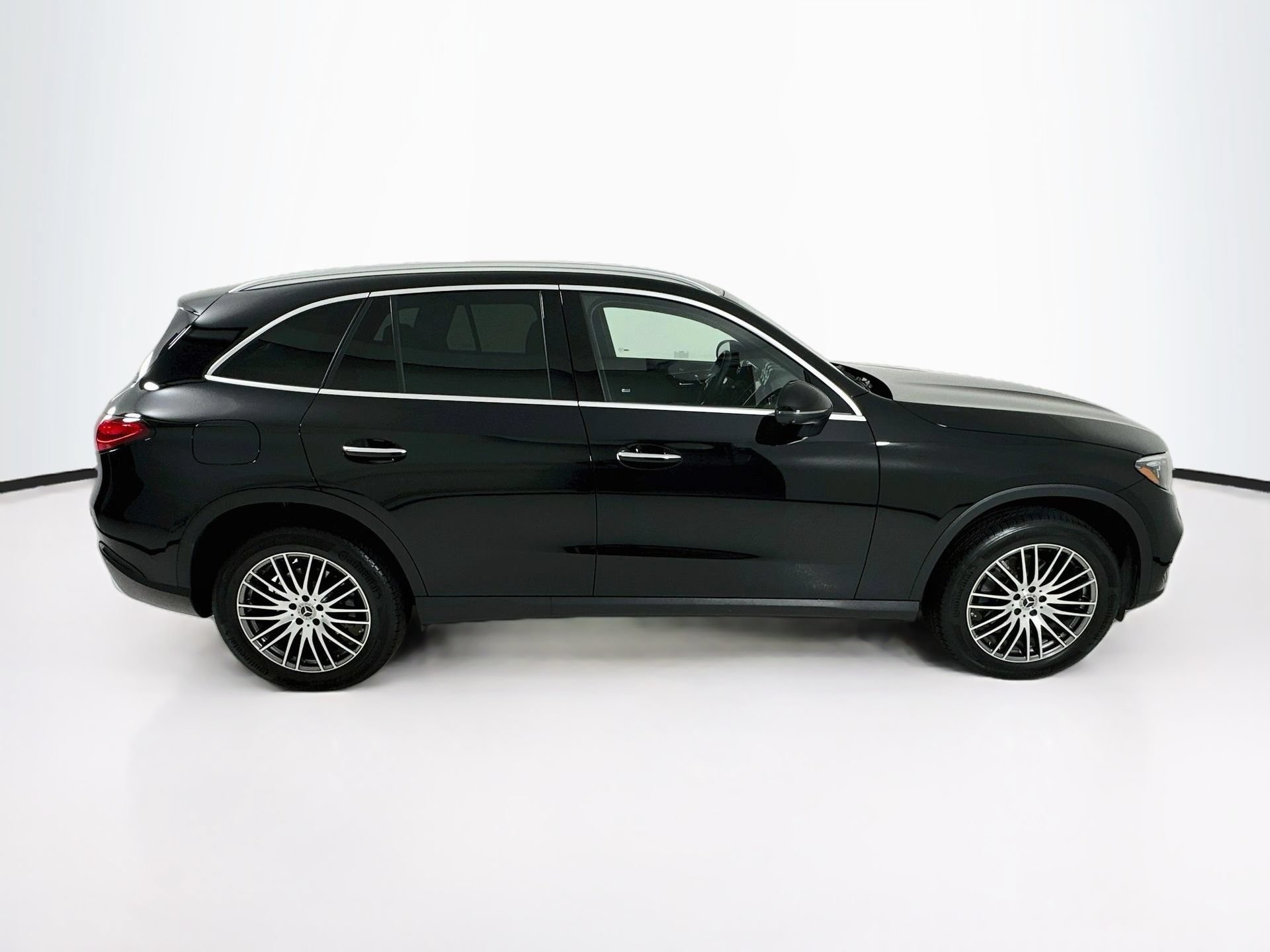 Used 2026 Mercedes-Benz GLC 300 4MATIC image 9