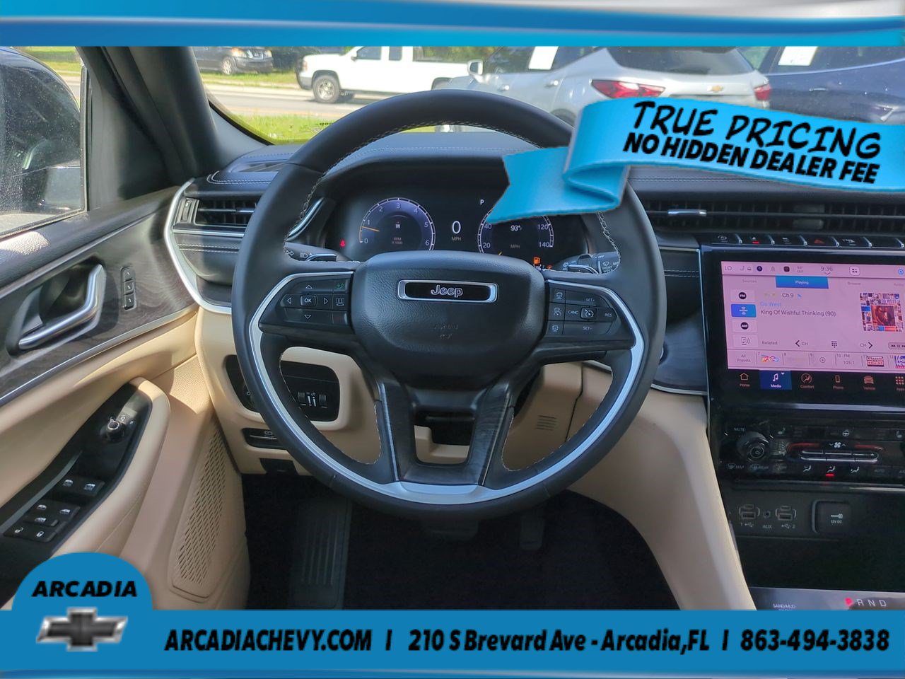 Used 2024 Jeep Grand Cherokee Limited w/ Black Appearance Package AWD/4WD image 16