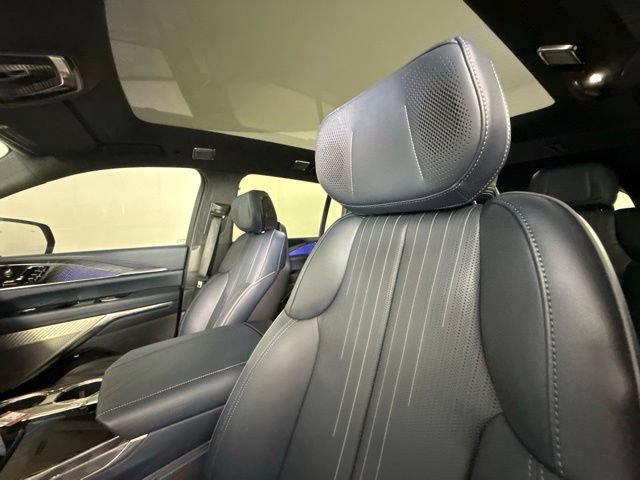 New 2025 Cadillac Escalade IQ Luxury 2 AWD/4WD image 9