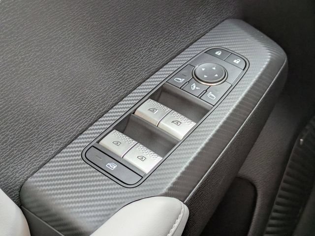 New 2026 Mitsubishi Outlander SE FWD image 25