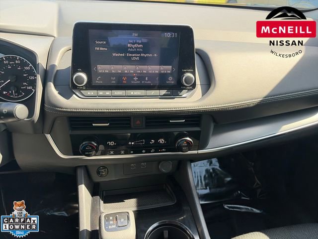 Used 2025 Nissan Rogue SV image 20