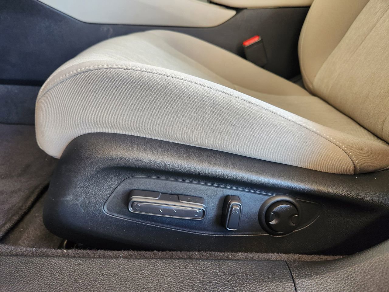 Certified 2023 Honda Accord EX image 23