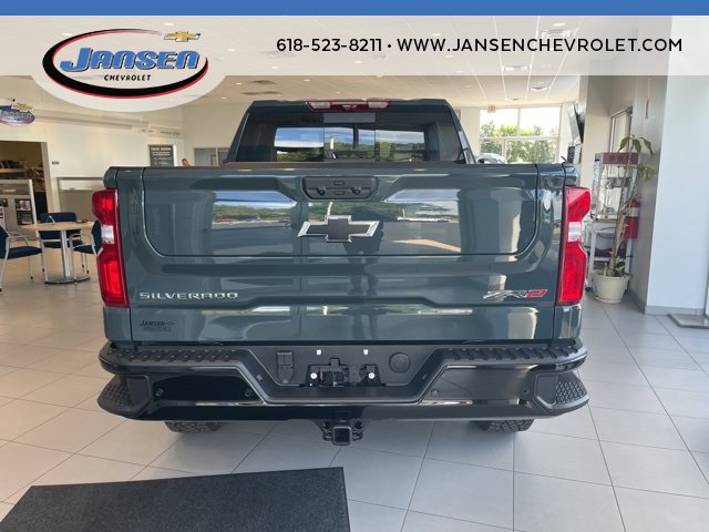 New 2026 Chevrolet Silverado 1500 ZR2 image 5