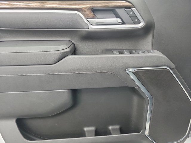 Used 2025 Chevrolet Silverado 2500 LT w/ Convenience Package AWD/4WD image 19