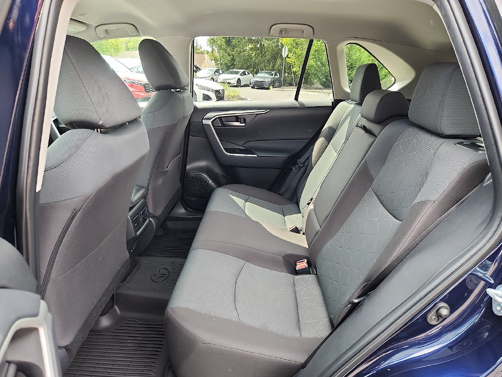 Certified 2025 Toyota RAV4 XLE FWD image 10
