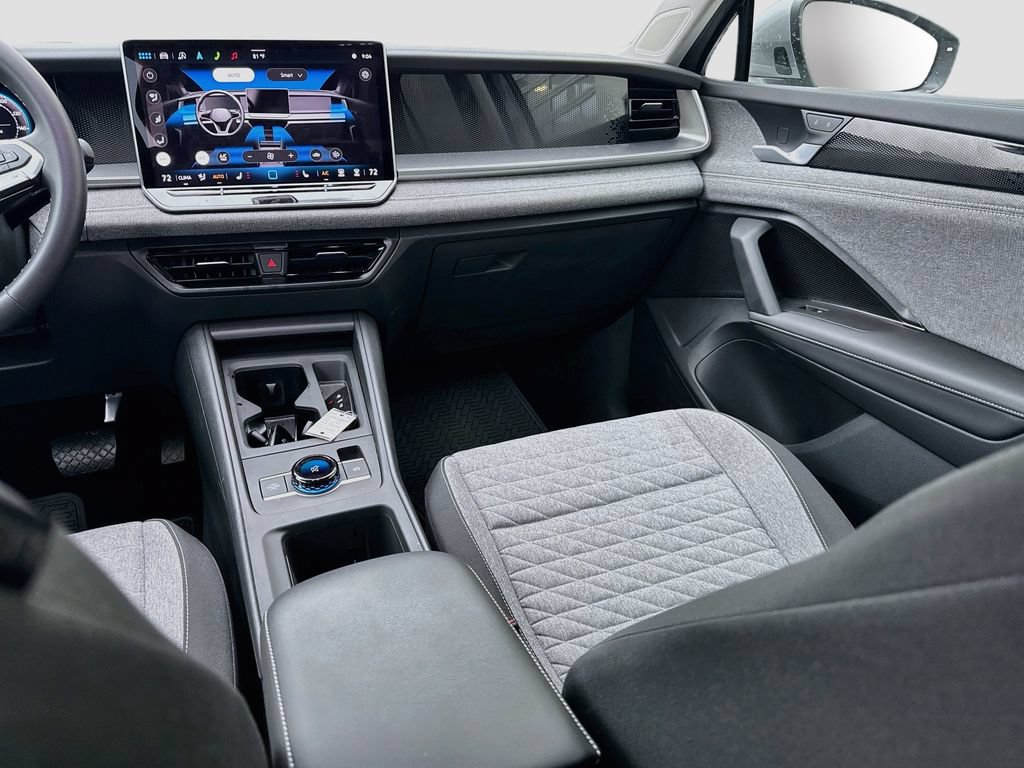 Certified 2025 Volkswagen Tiguan S AWD/4WD image 24