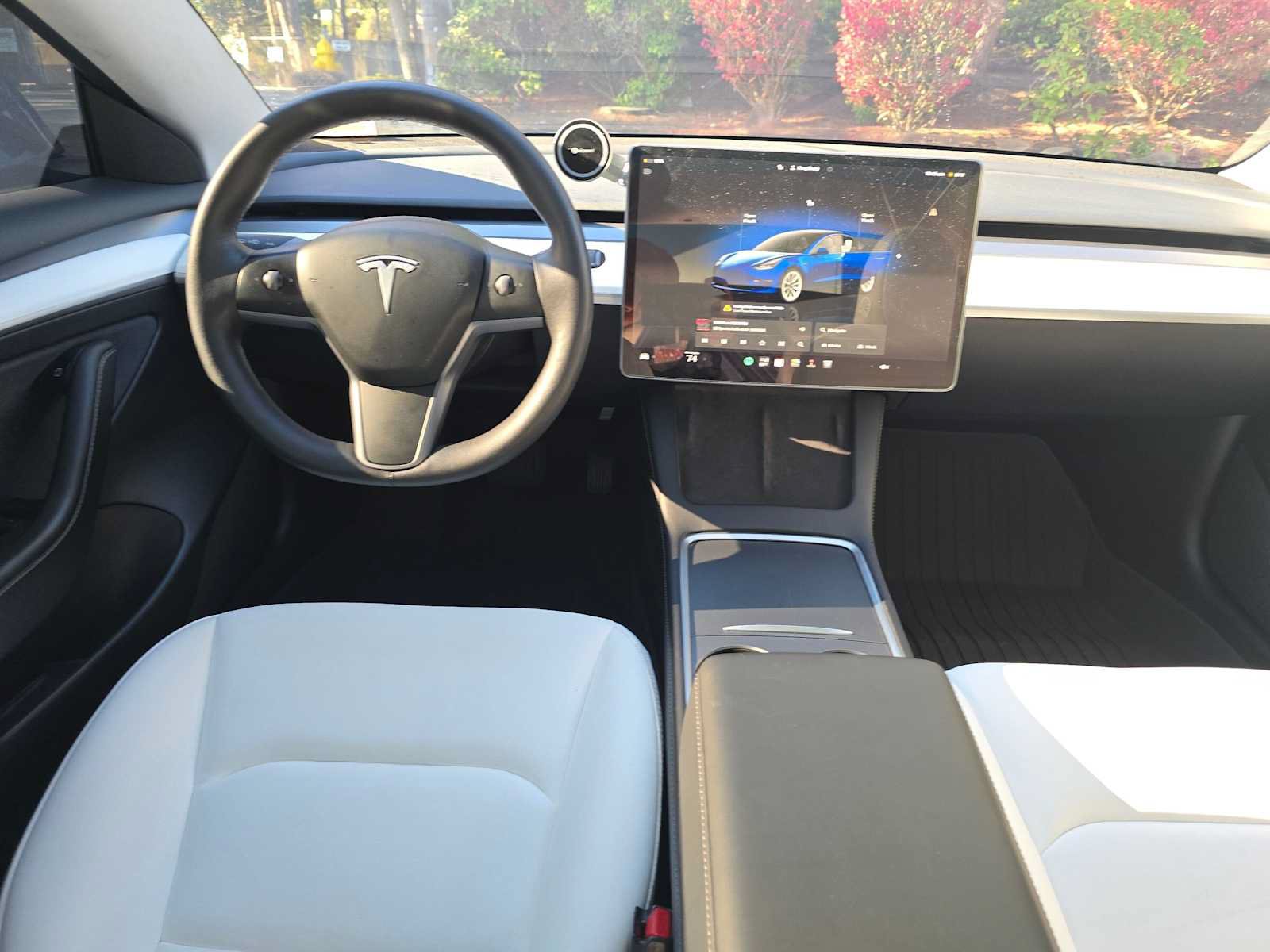 Used 2023 Tesla Model 3 Standard Range RWD image 18