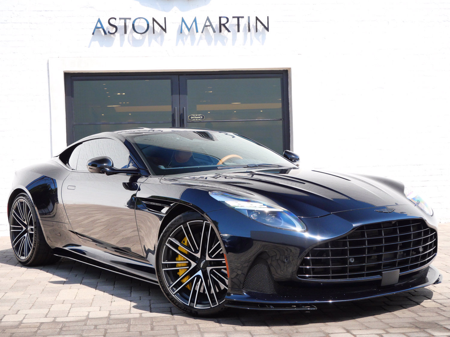 Used 2024 Aston Martin DB12 Coupe RWD image 1