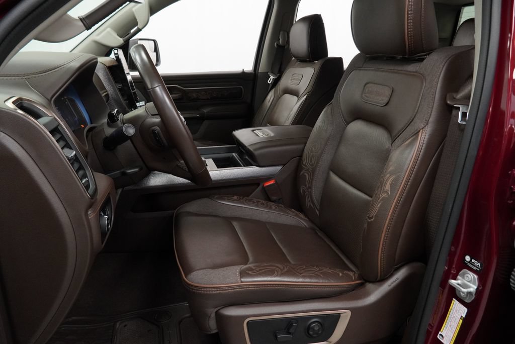 Used 2025 RAM 1500 Limited AWD/4WD image 9