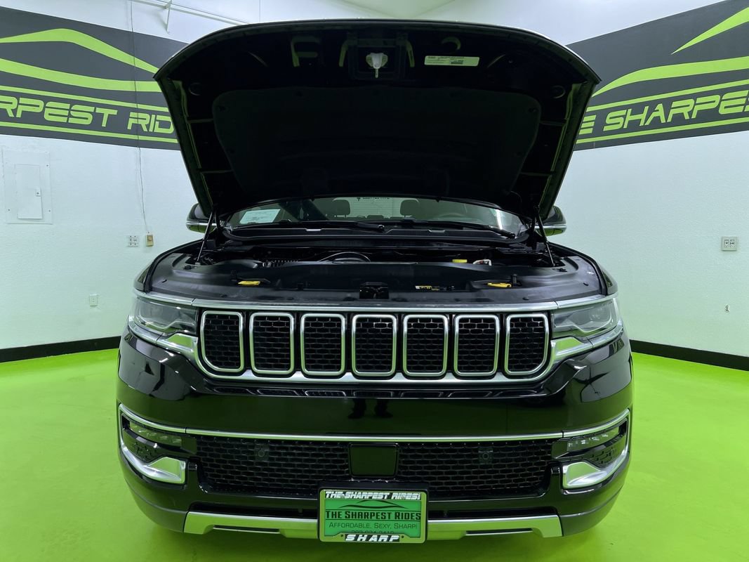 Used 2022 Jeep Wagoneer Series III w/ Premium Group I AWD/4WD image 4