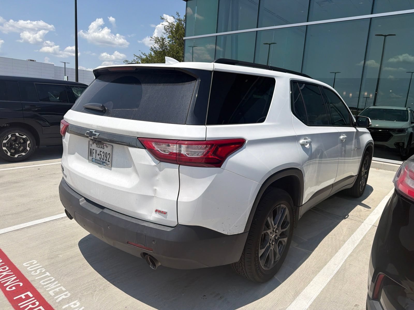 Used 2020 Chevrolet Traverse RS w/ LPO, Floor Liner Package FWD image 4