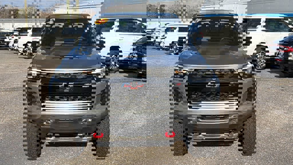 Certified 2024 Chevrolet Colorado ZR2 w/ ZR2 Convenience Package III image 2