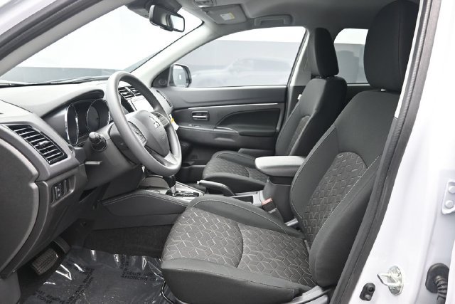 New 2027 Mitsubishi Outlander Sport ES FWD image 6