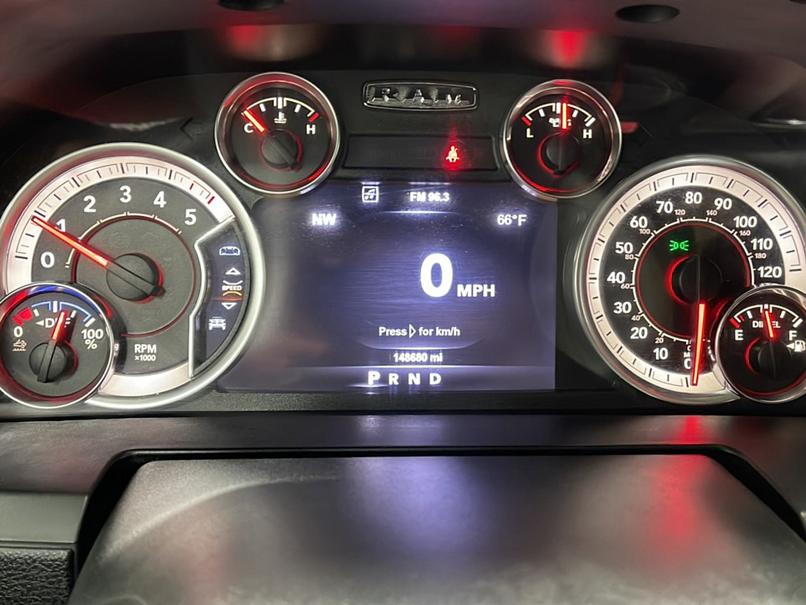 Used 2017 RAM 1500 Laramie w/ Convenience Group AWD/4WD image 5