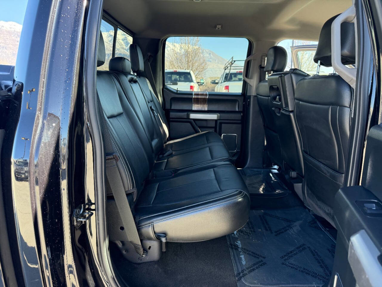 Used 2020 Ford F150 Lariat w/ Max Trailer Tow Package image 23