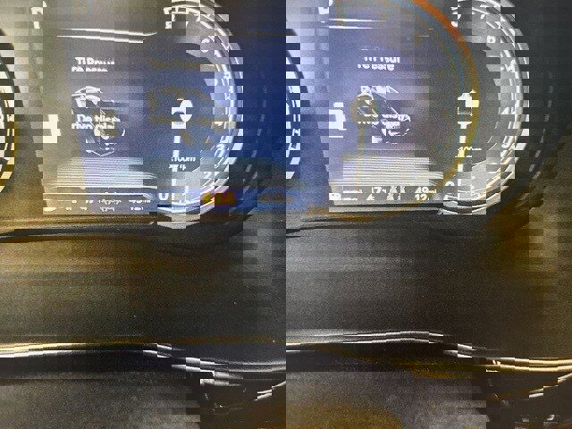 Used 2024 Genesis G70 3.3T Advanced image 6