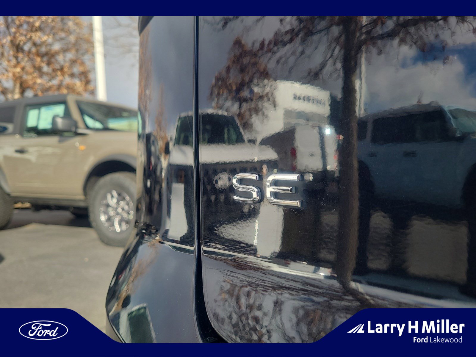 Used 2023 Volkswagen Atlas Cross Sport SE image 24