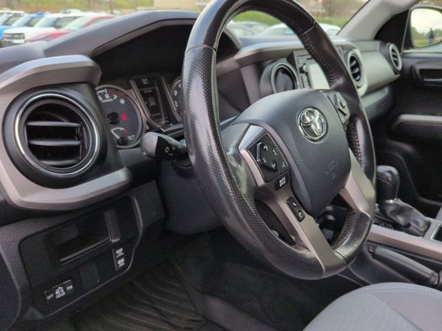 Used 2017 Toyota Tacoma SR5 w/ Tow Package image 17