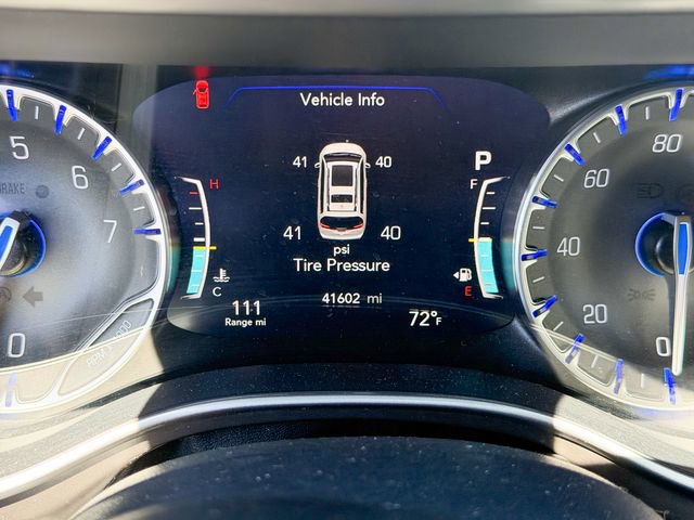 Used 2025 Chrysler Pacifica Select FWD image 16