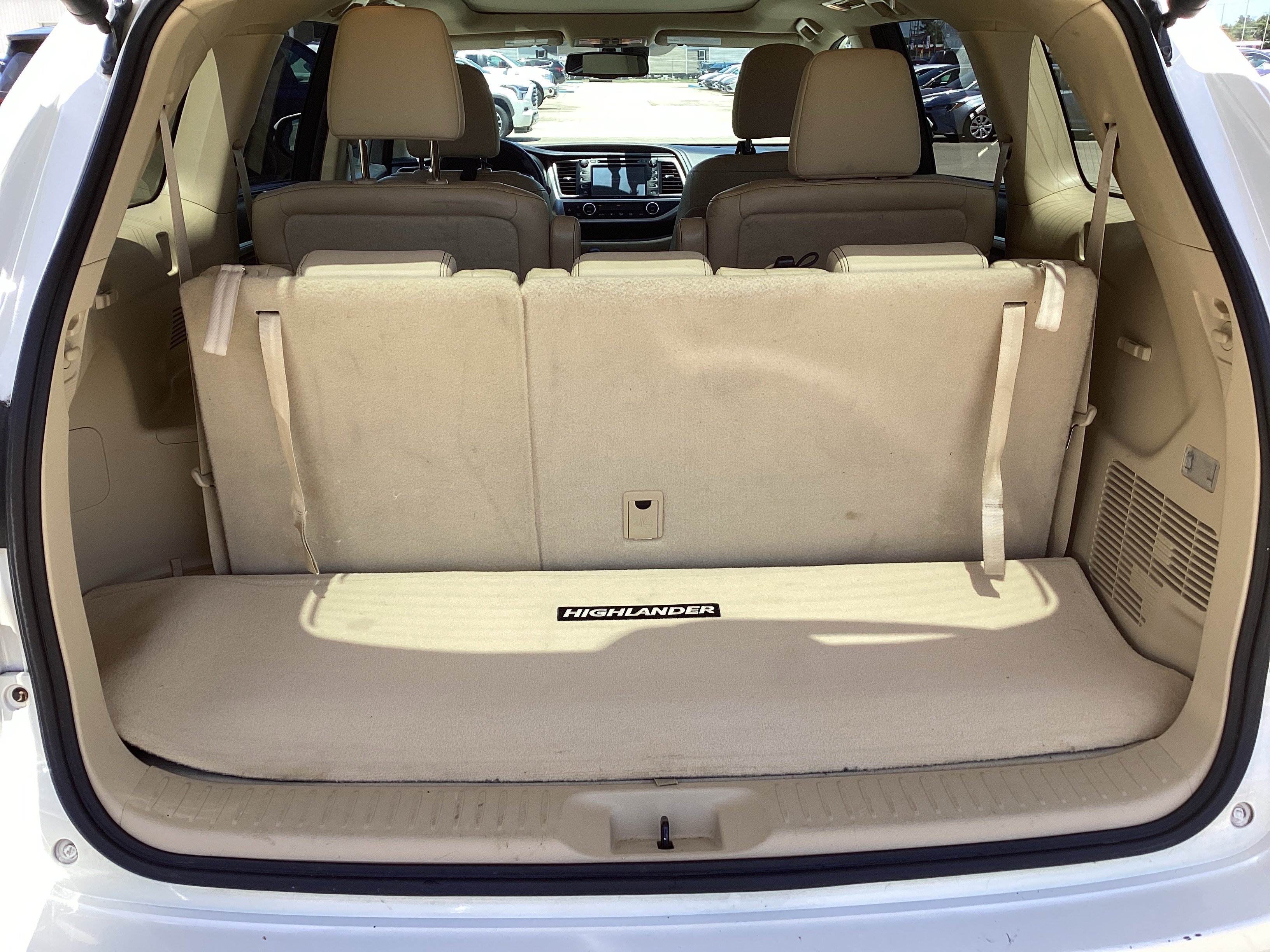 Used 2014 Toyota Highlander Limited Platinum AWD/4WD image 13