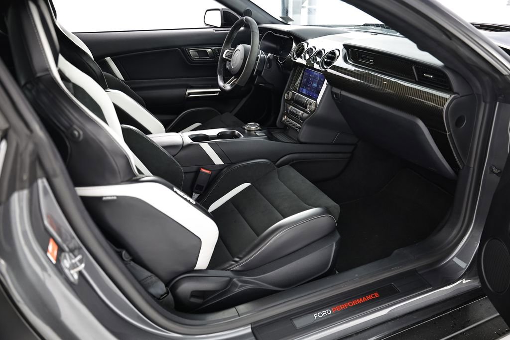 Used 2021 Ford Mustang Shelby GT500 w/ Technology Package image 27