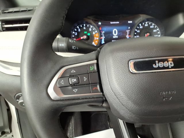 Used 2024 Jeep Compass Limited AWD/4WD image 16