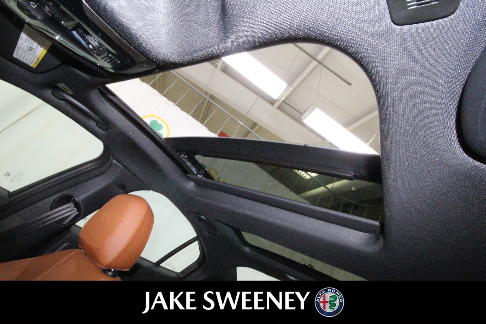 New 2022 Alfa Romeo Giulia Ti image 18