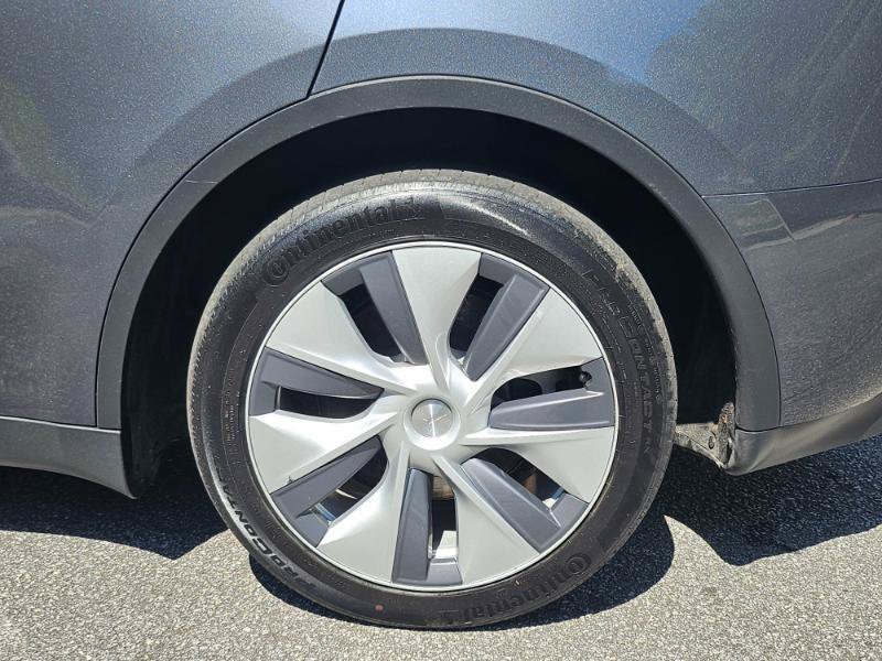 Used 2023 Tesla Model Y Long Range AWD/4WD image 19