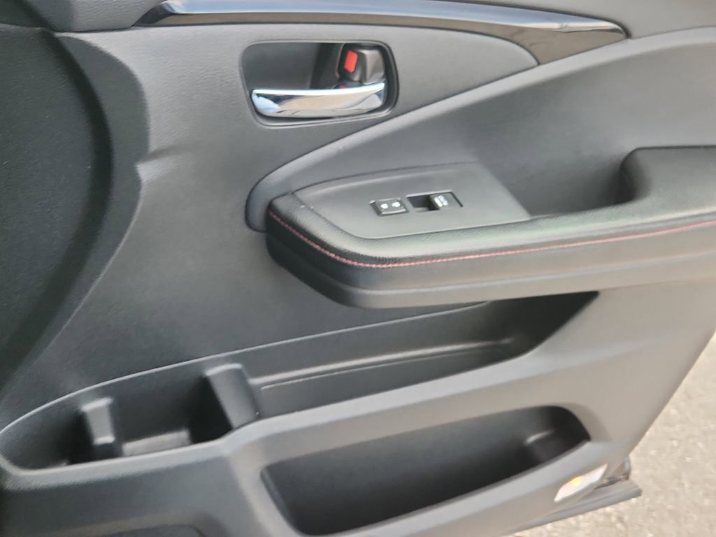 Used 2018 Honda Ridgeline Black Edition image 13