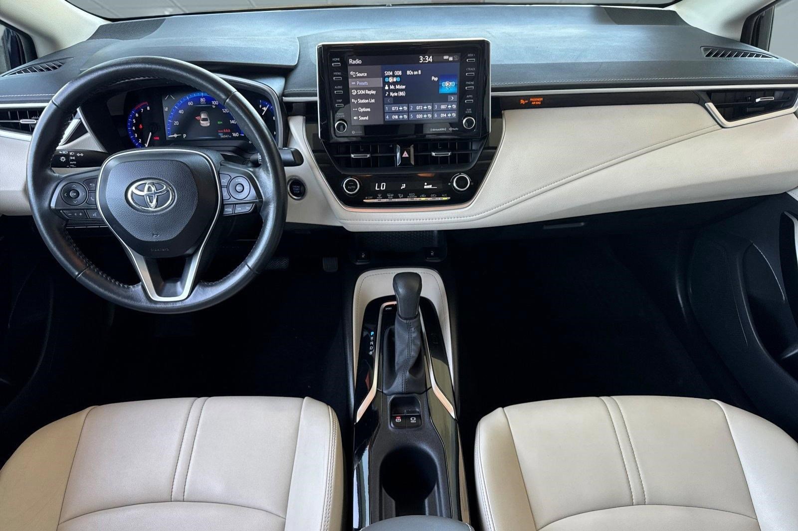 Used 2020 Toyota Corolla XLE image 26