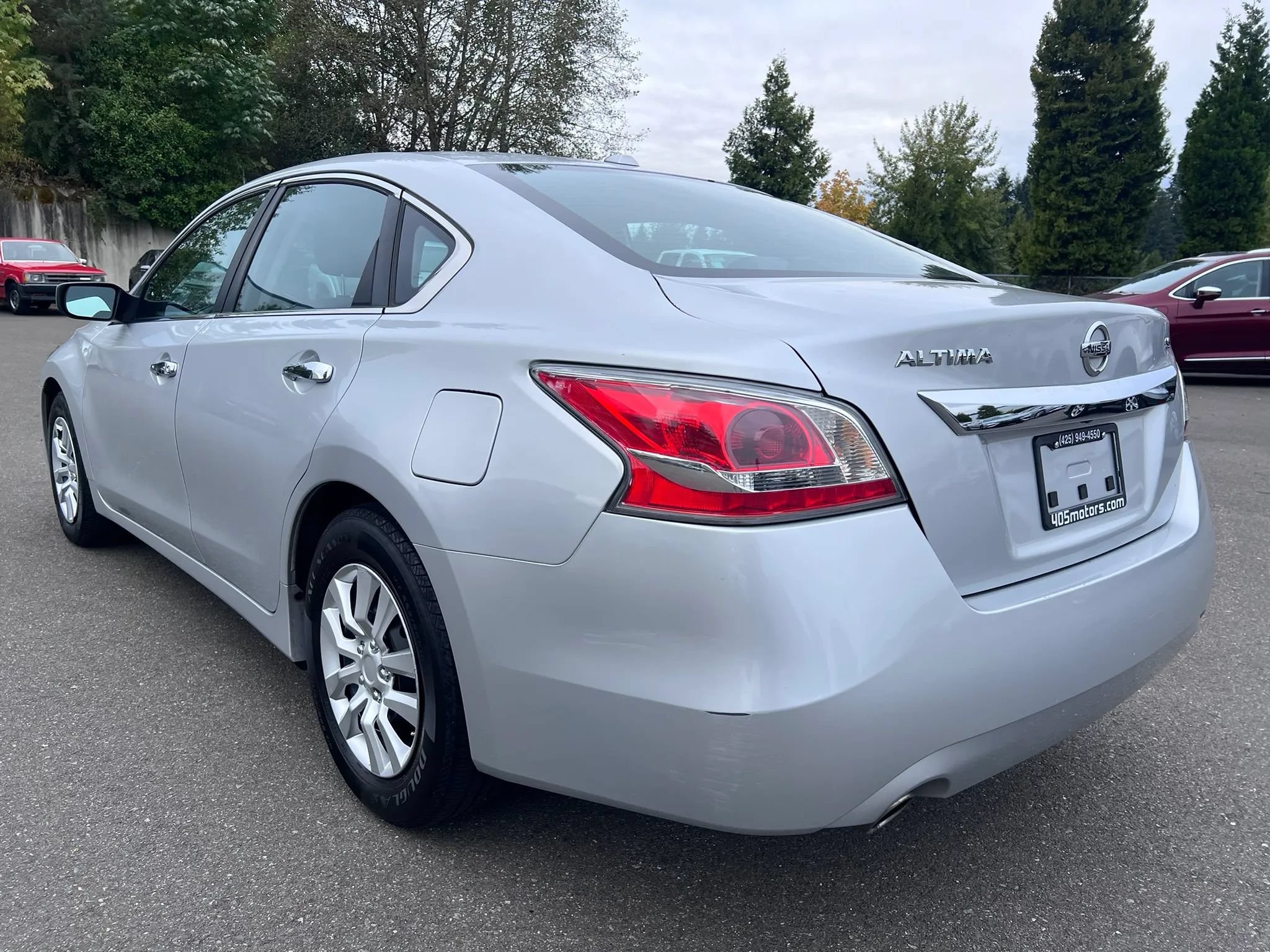 Used 2015 Nissan Altima 2.5 S w/ Power Driver Seat Package FWD image 5