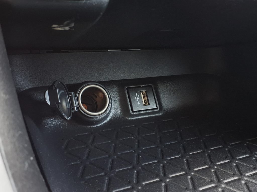 Used 2024 Toyota RAV4 LE FWD image 12