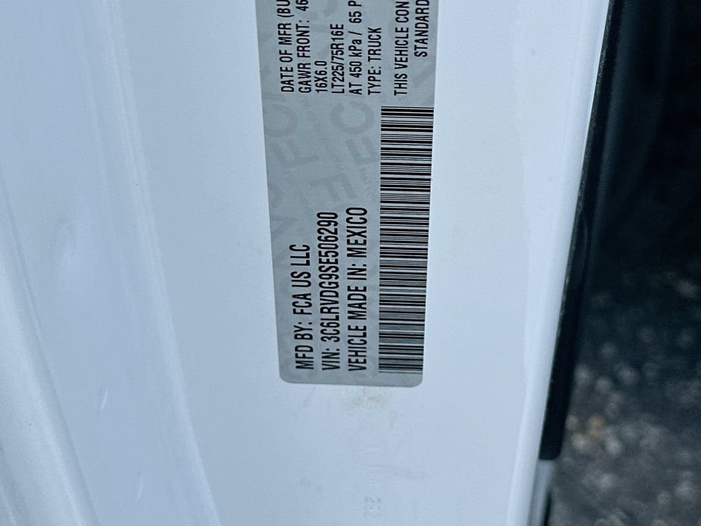 Used 2025 RAM ProMaster 2500 w/ Convenience Group FWD image 30
