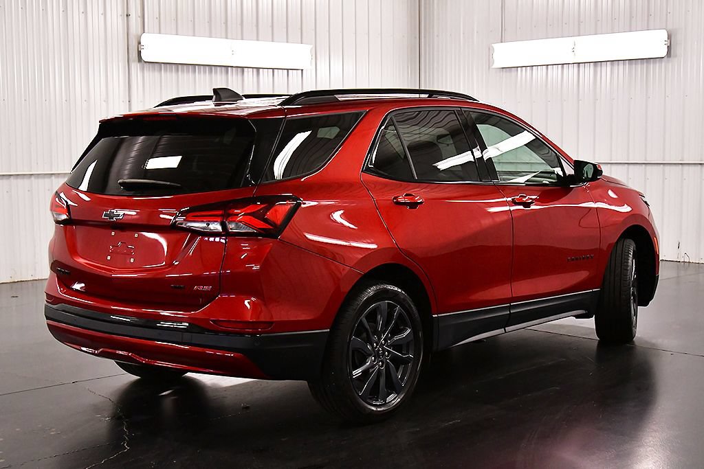 Used 2024 Chevrolet Equinox RS AWD/4WD image 7