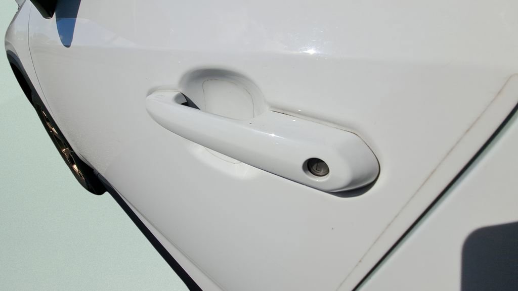 Used 2023 Toyota RAV4 AWD Hybrid image 6