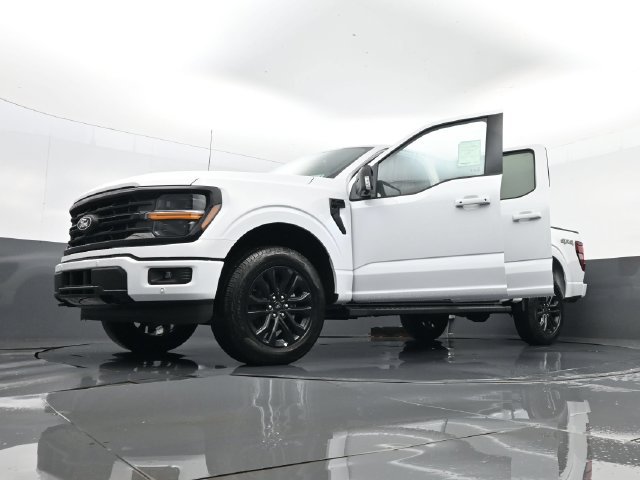 New 2026 Ford F150 XLT w/ Equipment Group 302A MID AWD/4WD image 32