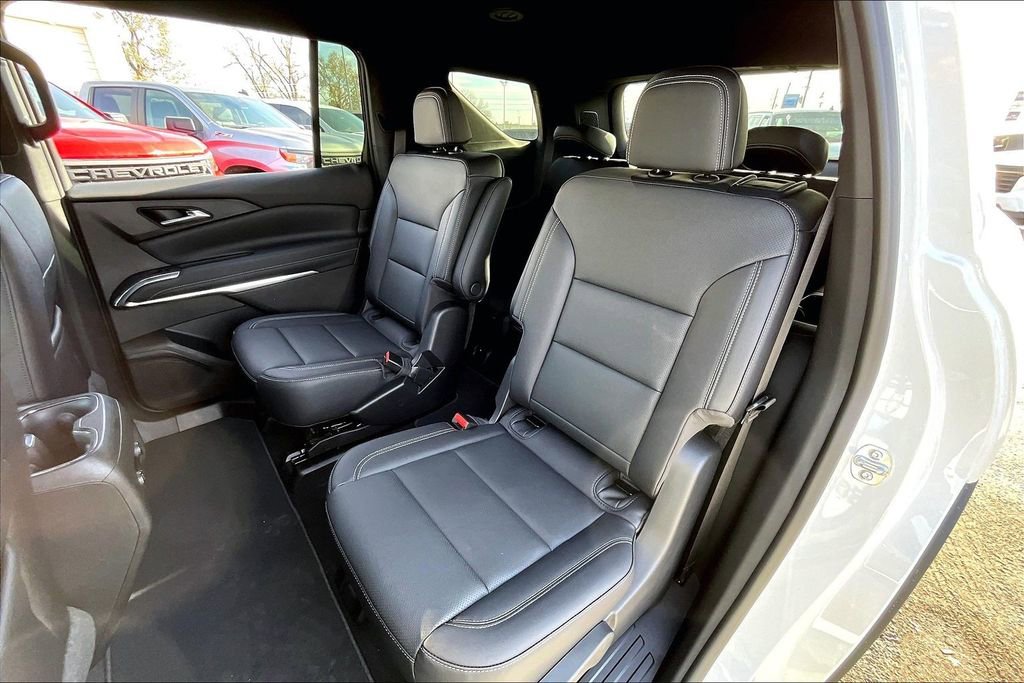 New 2026 Chevrolet Traverse LT w/ Midnight/Sport Edition image 10