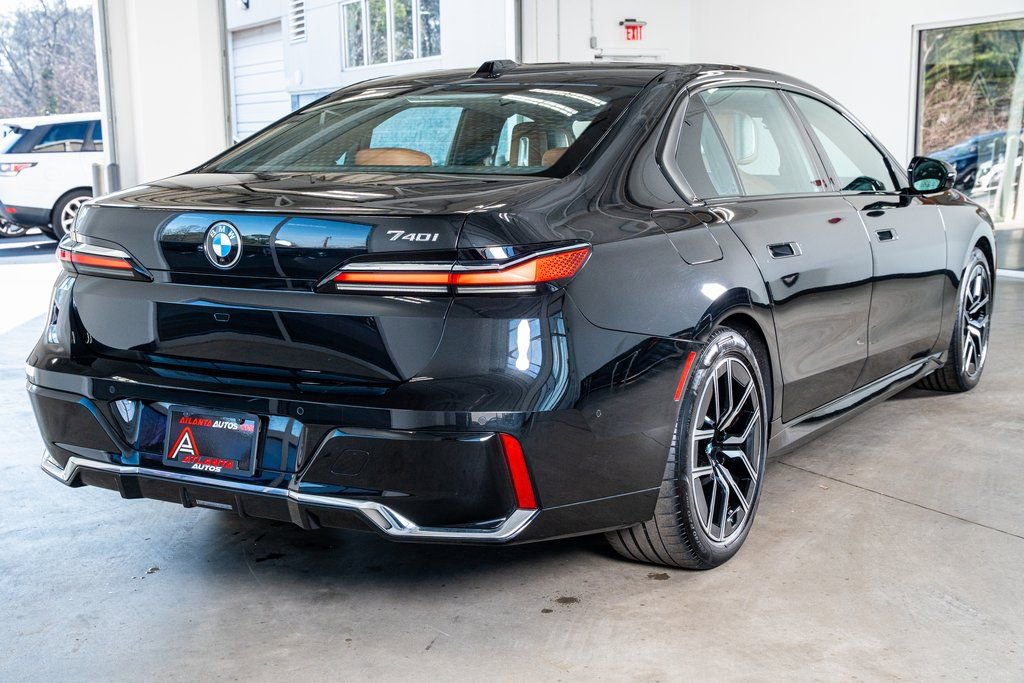 Used 2023 BMW 740i 740i w/ Parking Assistance Package image 6