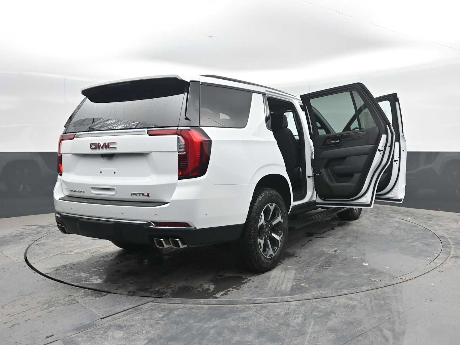New 2026 GMC Yukon AT4 w/ AT4 Premium Plus Package AWD/4WD image 52