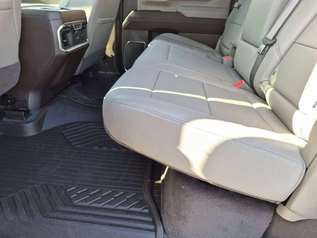Used 2025 Chevrolet Silverado 2500 LTZ w/ LTZ Convenience Package AWD/4WD image 25