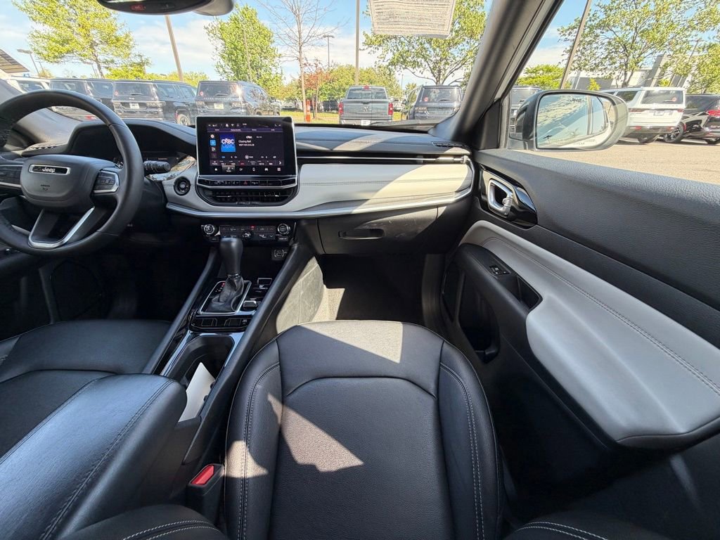 Certified 2025 Jeep Compass Limited AWD/4WD image 20